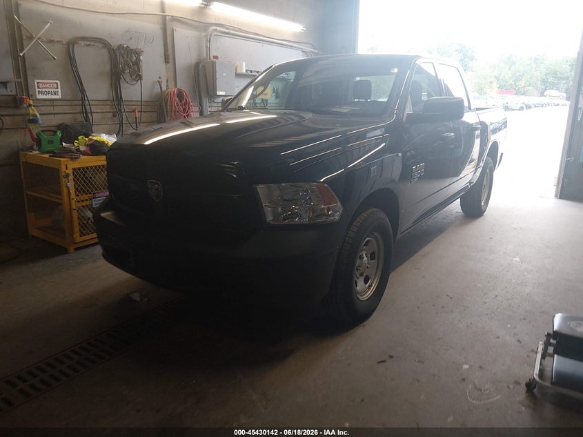 2019 Ram 1500 Classic Tradesman  4x4 5'7 Box 1C6RR7KG2KS626132 photo 1