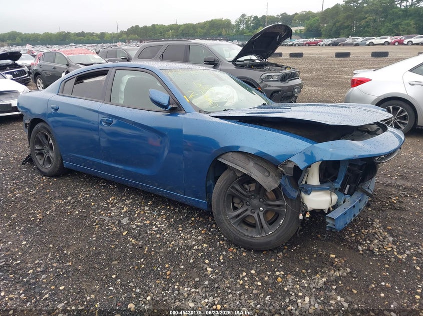 Vin: 2c3cdxbg4lh186358, lot: 45928275, dodge charger sxt rwd 20201