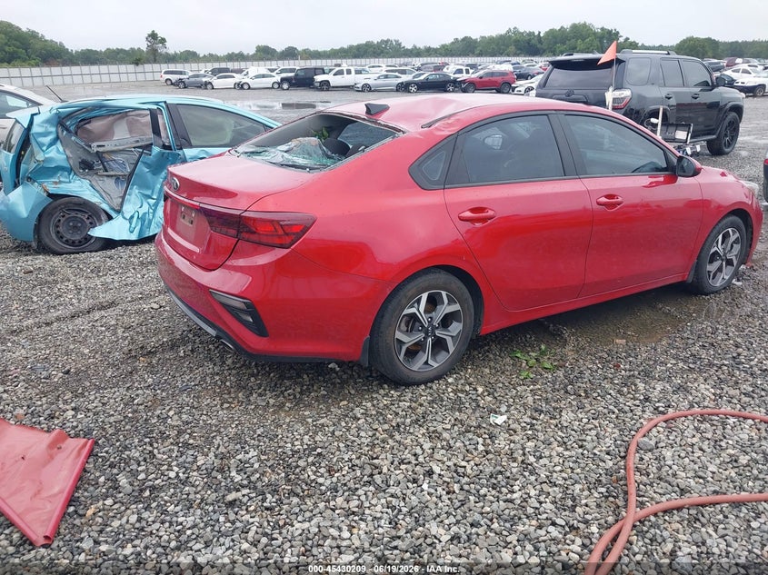 2021 KIA FORTE auction photo 4