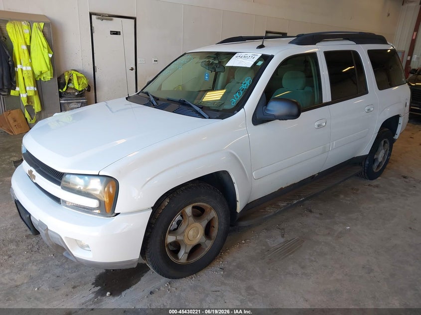 2005 CHEVROLET TRAILBLAZER EXT auction photo 2