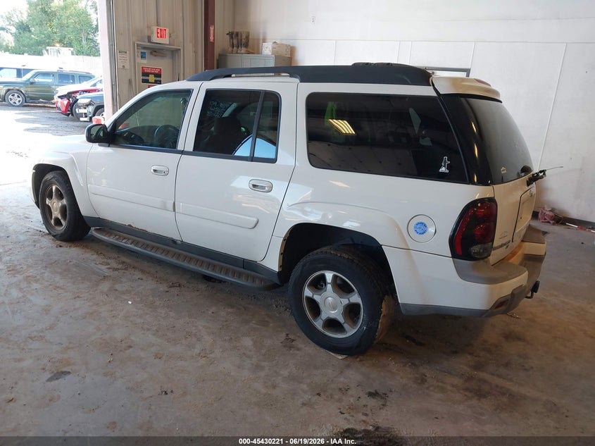 2005 CHEVROLET TRAILBLAZER EXT auction photo 3