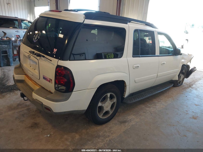 2005 CHEVROLET TRAILBLAZER EXT auction photo 4