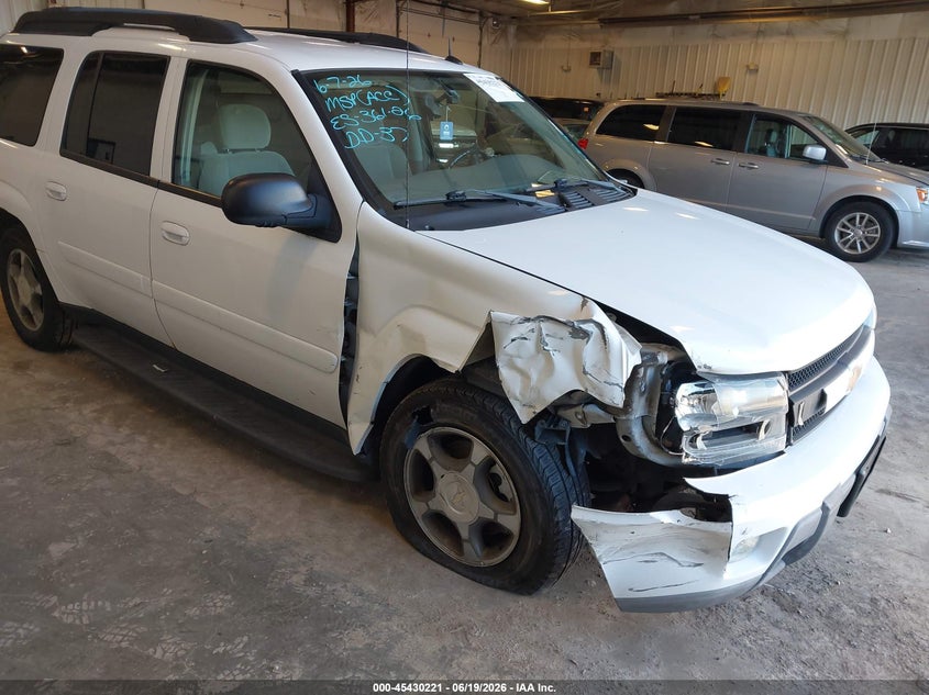 2005 CHEVROLET TRAILBLAZER EXT auction photo 6