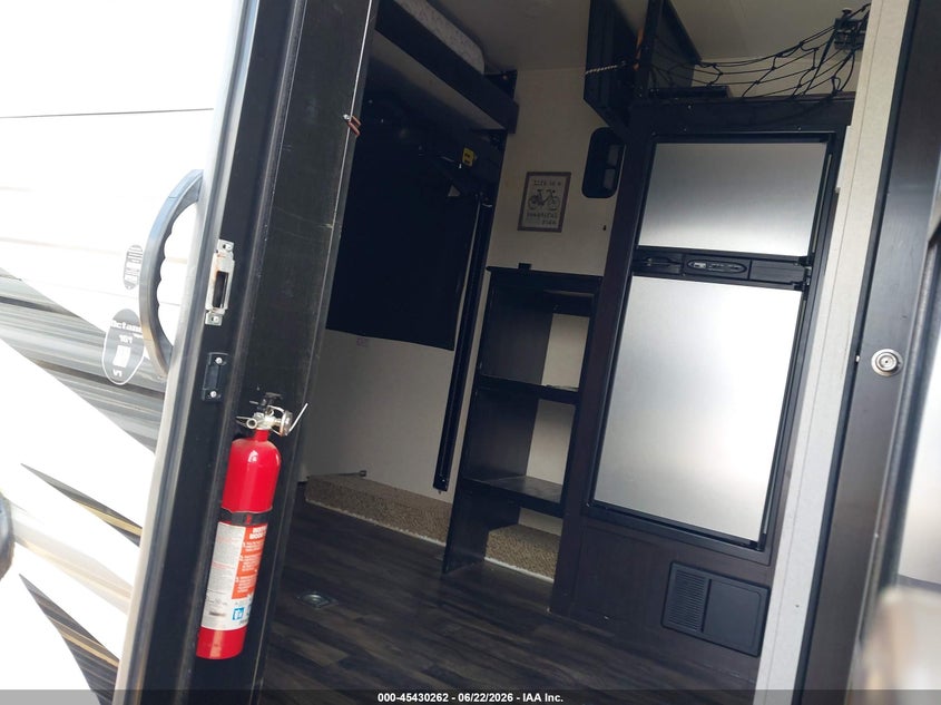2017 JAYCO JAYCO auction photo 5