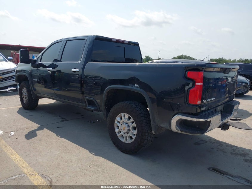 2024 CHEVROLET SILVERADO 2500HD auction photo 3