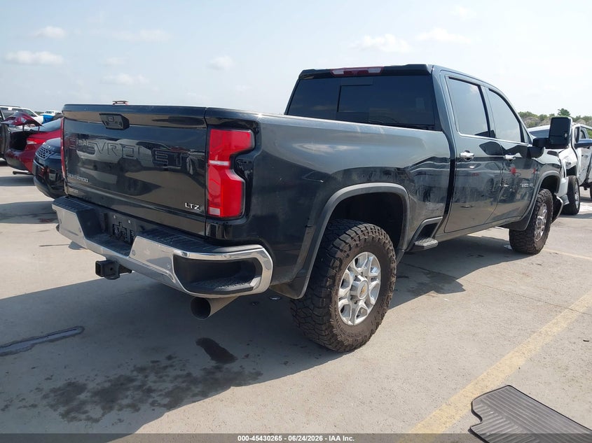2024 CHEVROLET SILVERADO 2500HD auction photo 4