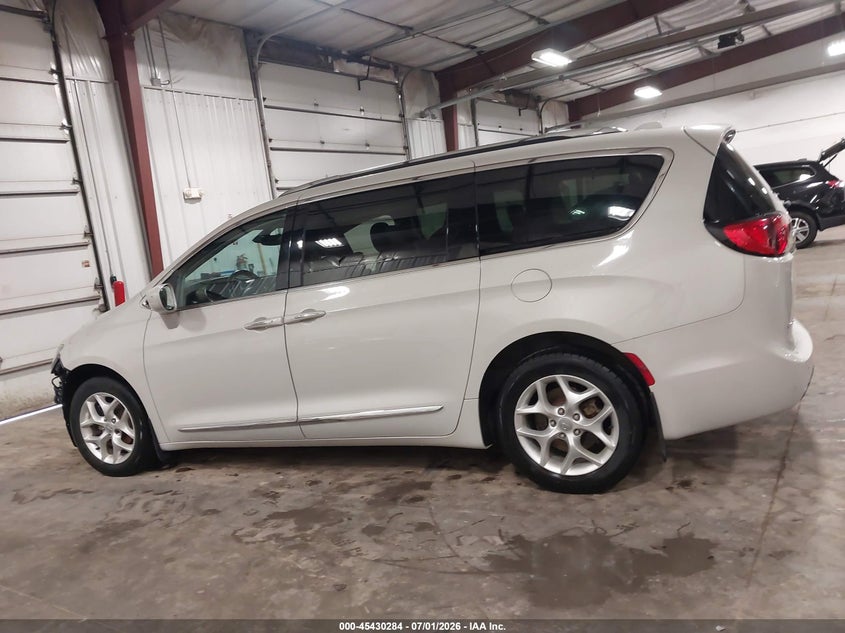 CHRYSLER PACIFICA - zdjęcie 15