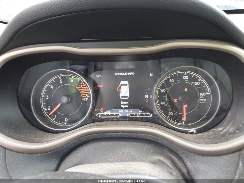 2017 JEEP CHEROKEE auction photo 7