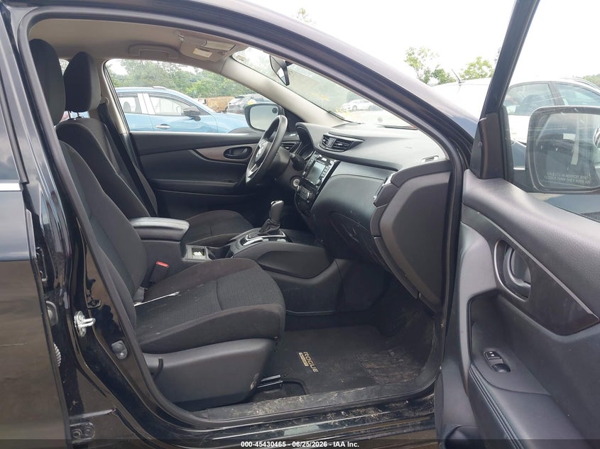 2020 NISSAN ROGUE SPORT auction photo 5