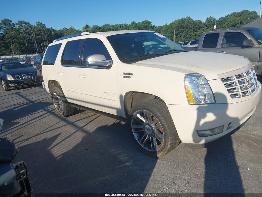 2013 CADILLAC ESCALADE auction photo 1