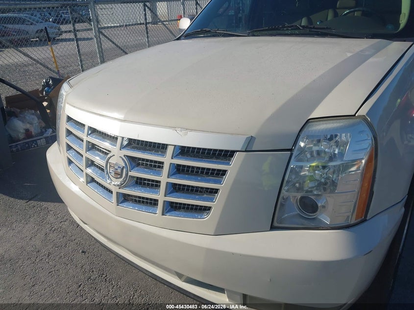 2013 CADILLAC ESCALADE auction photo 6