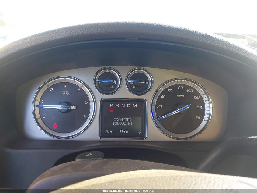 2013 CADILLAC ESCALADE auction photo 7