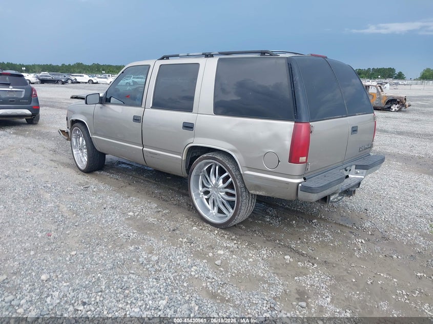 1999 CHEVROLET TAHOE auction photo 3