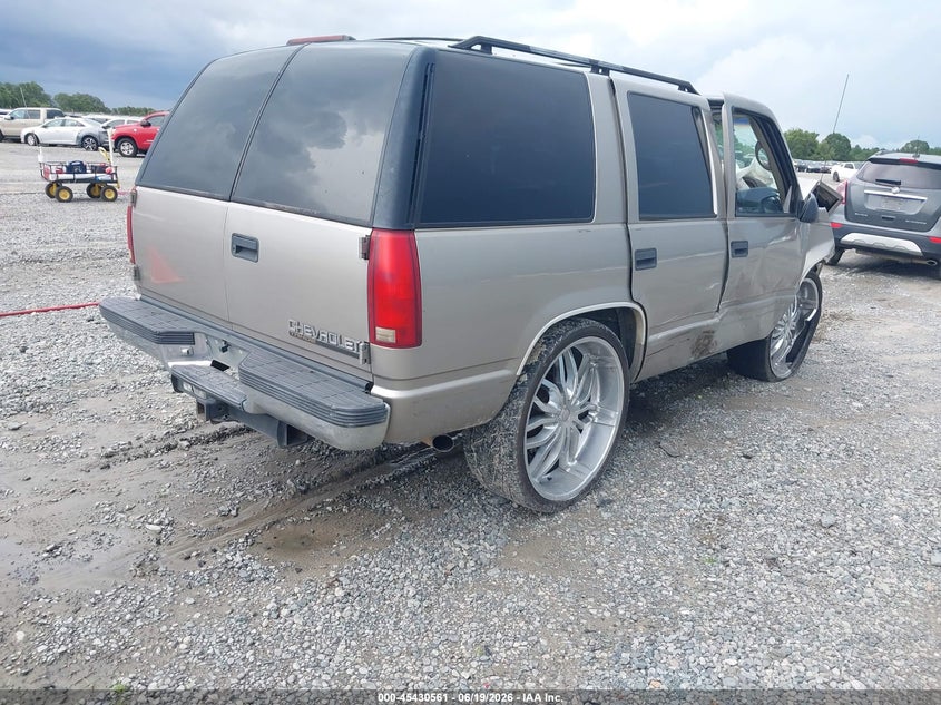 1999 CHEVROLET TAHOE auction photo 4