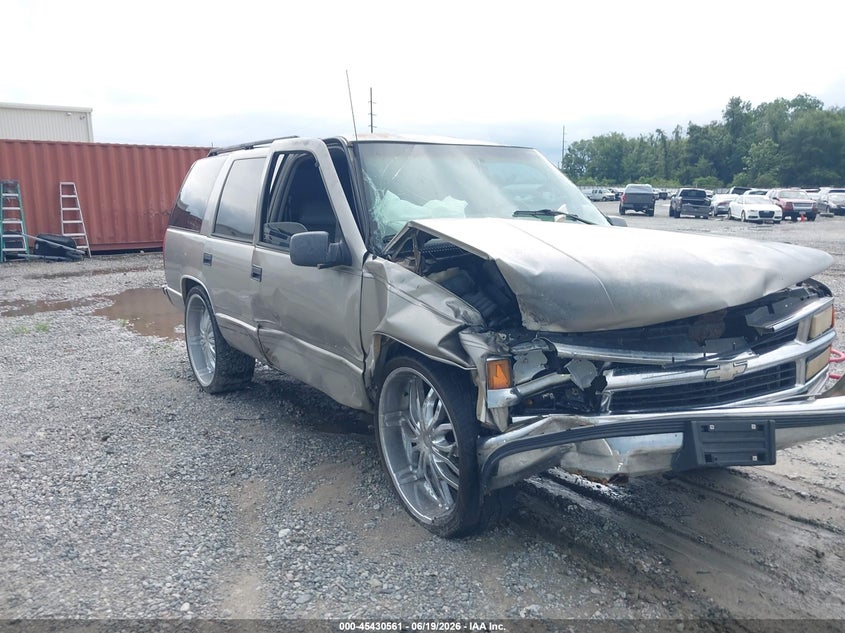 1999 CHEVROLET TAHOE auction photo 6