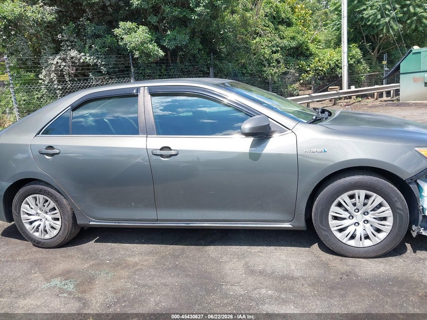 AtlanticExpress - Toyota Camry Hybrid