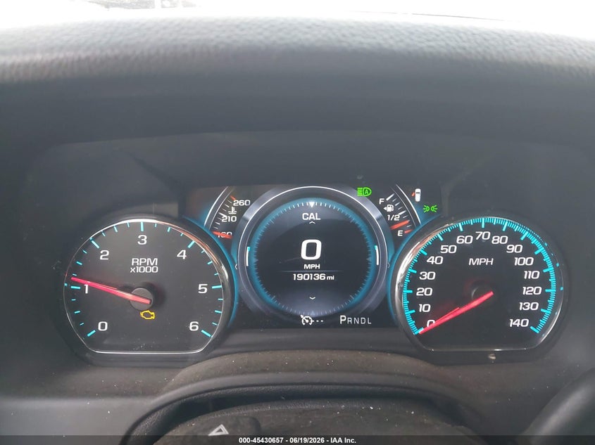 2017 GMC YUKON XL auction photo 7