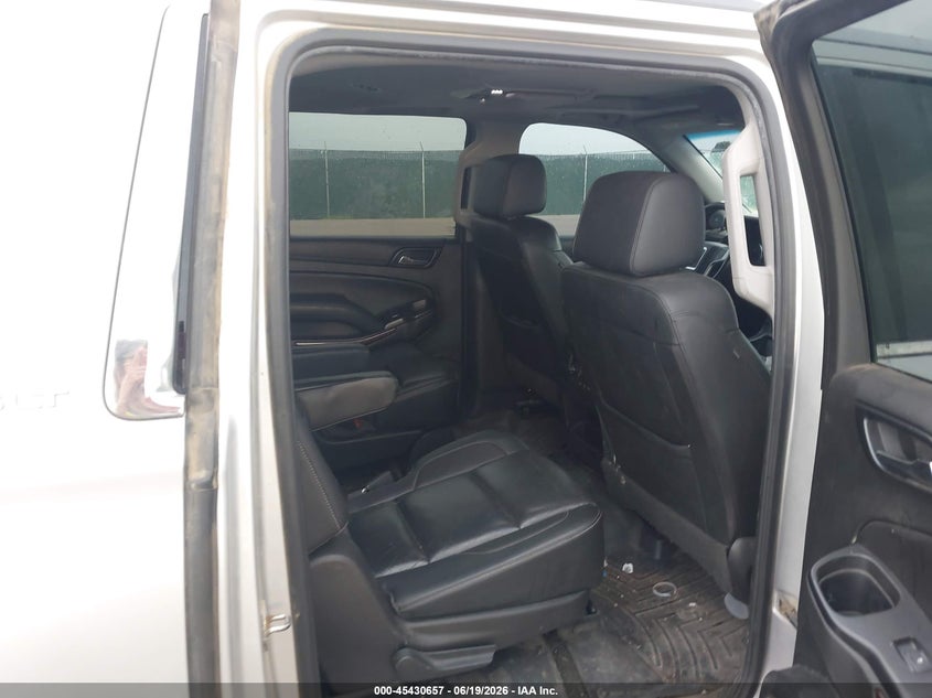 2017 GMC YUKON XL auction photo 8