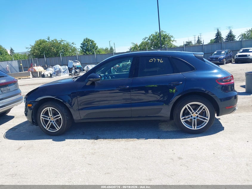 2017 Porsche Macan VIN: WP1AA2A52HLB02979 Lot: 45430776