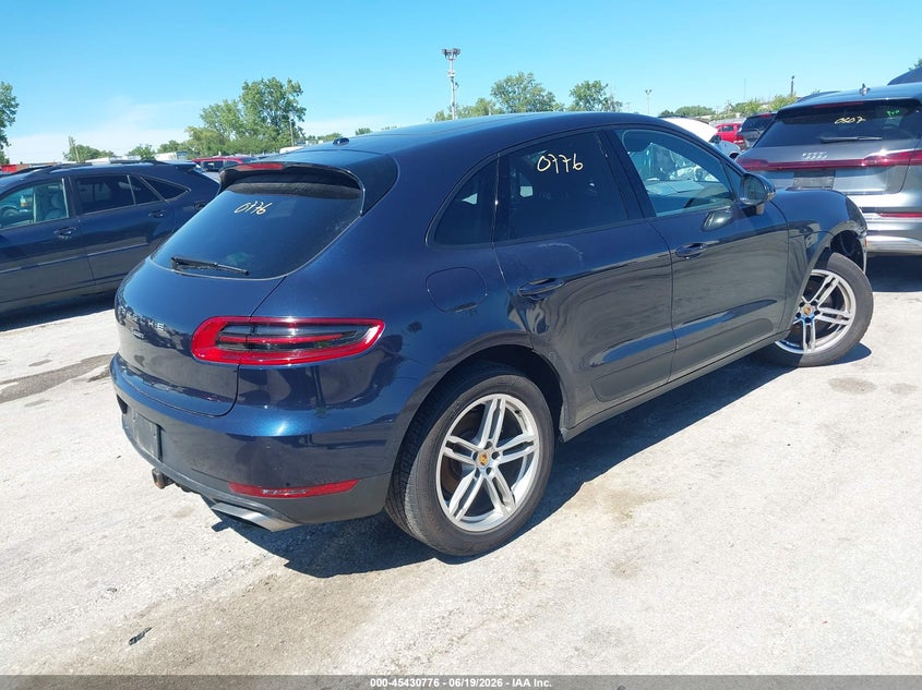 Vin: wp1aa2a52hlb02979, lot: 45928876, porsche macan 20174