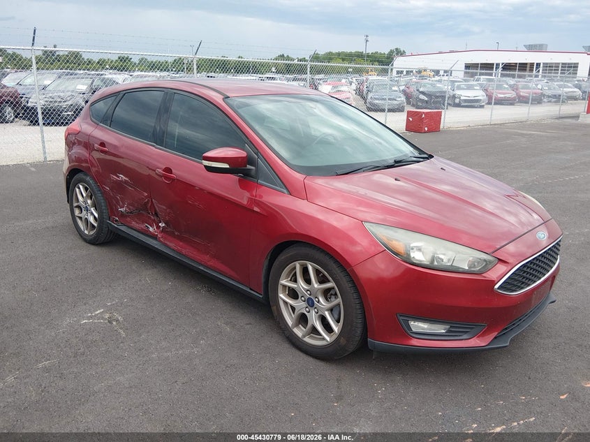 Vin: 1fadp3k29fl354514, lot: 45928879, ford focus se 2015 img_1
