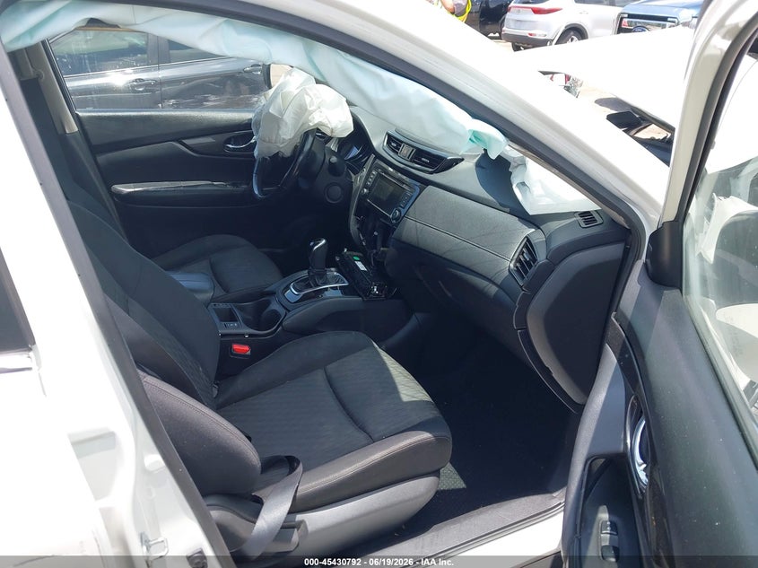 2019 NISSAN ROGUE auction photo 5