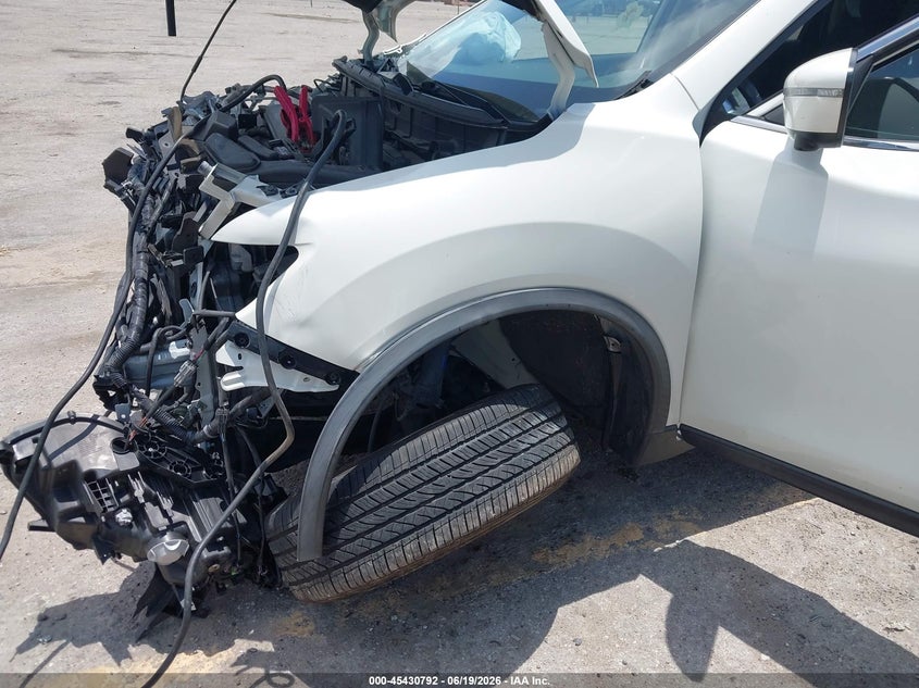 2019 NISSAN ROGUE auction photo 6