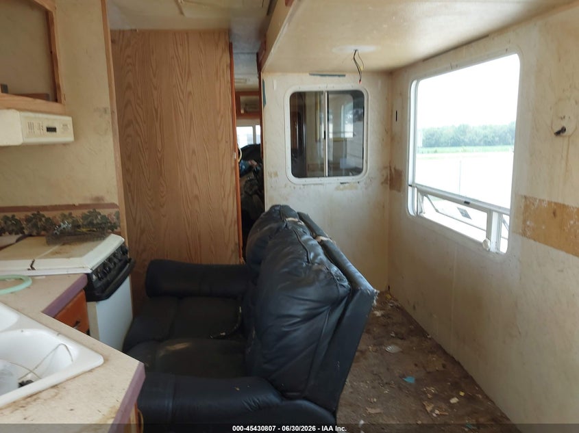 2001 HOLIDAY RAMBLER OTHER auction photo 5