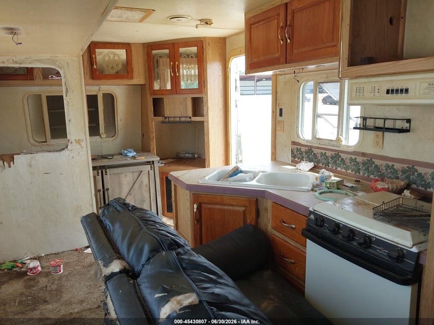 2001 HOLIDAY RAMBLER OTHER auction photo 8