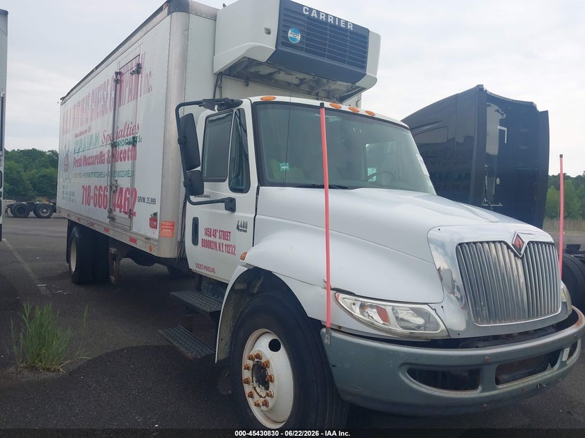 2002 International 4000