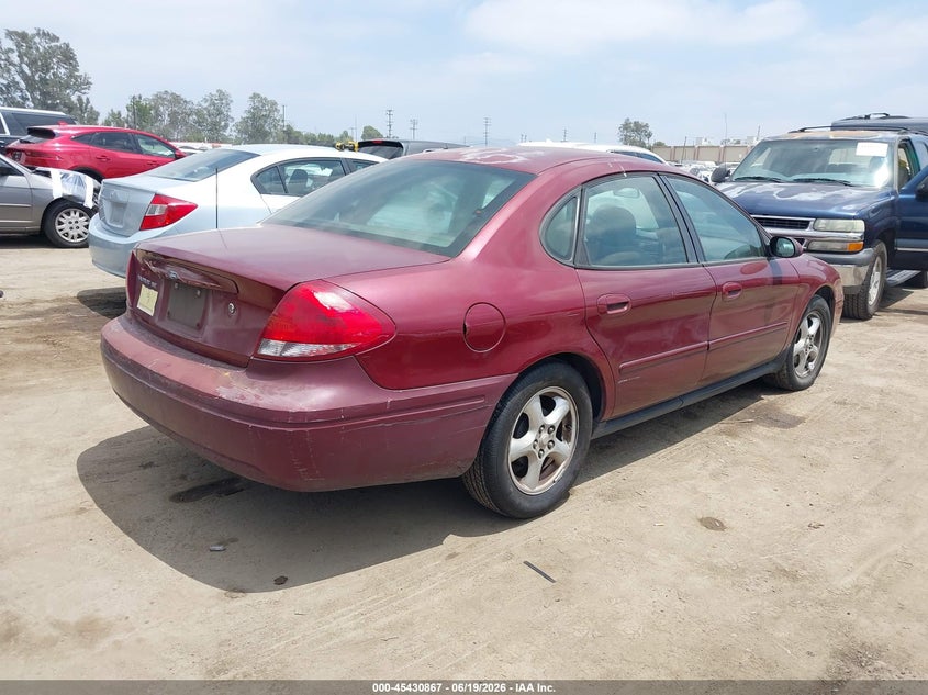 2004 FORD TAURUS auction photo 4