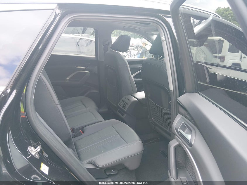 2025 AUDI ALL-NEW Q5 PREMIUM PLUS TFSI QUATTRO S TRONIC — Фото 8