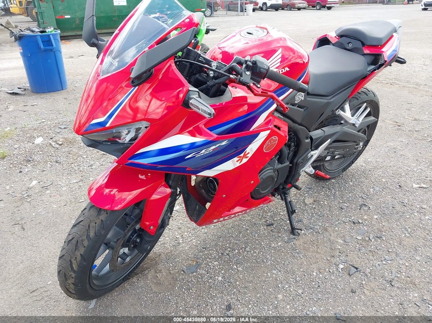 2025 HONDA CBR SPORT_BIKE 2