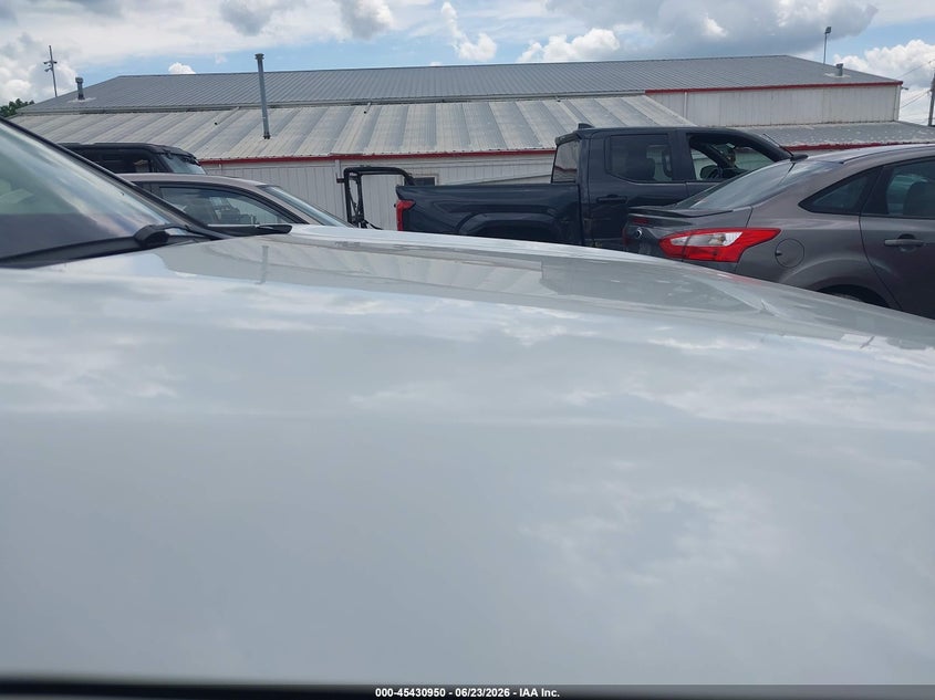 2020 TOYOTA RAV4 auction photo 6
