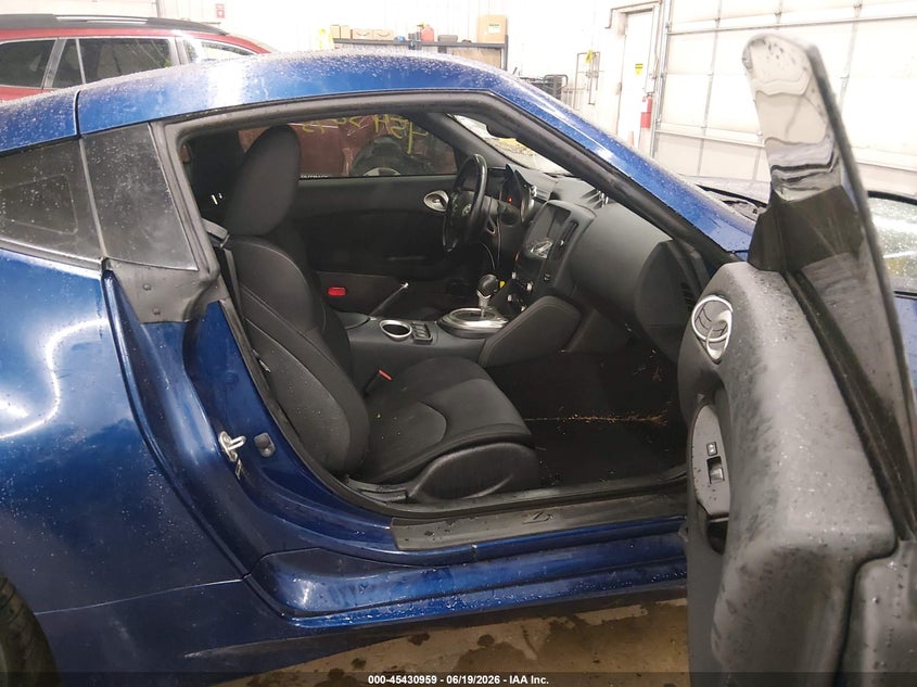 2016 NISSAN 370Z auction photo 5
