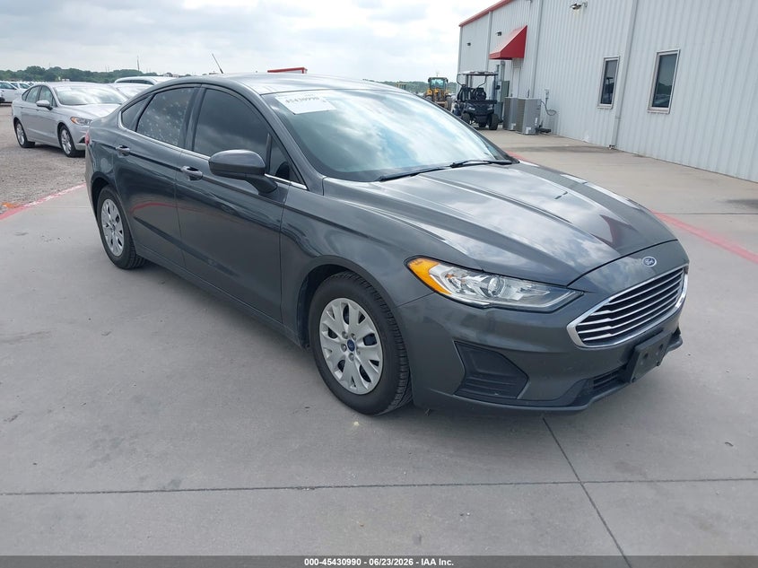 2019 Ford Fusion S VIN: 3FA6P0G72KR274009 Lot: 45430990