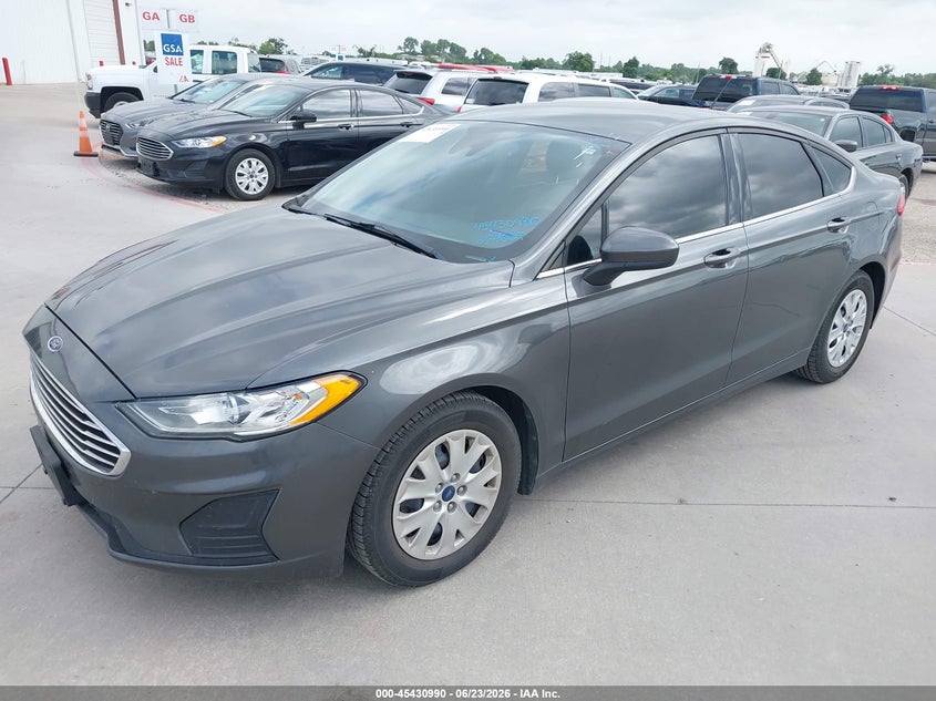 2019 Ford Fusion S VIN: 3FA6P0G72KR274009 Lot: 45430990