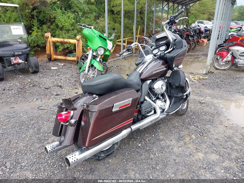 2011 HARLEY-DAVIDSON ROAD GLIDE SPORT_BIKE 2