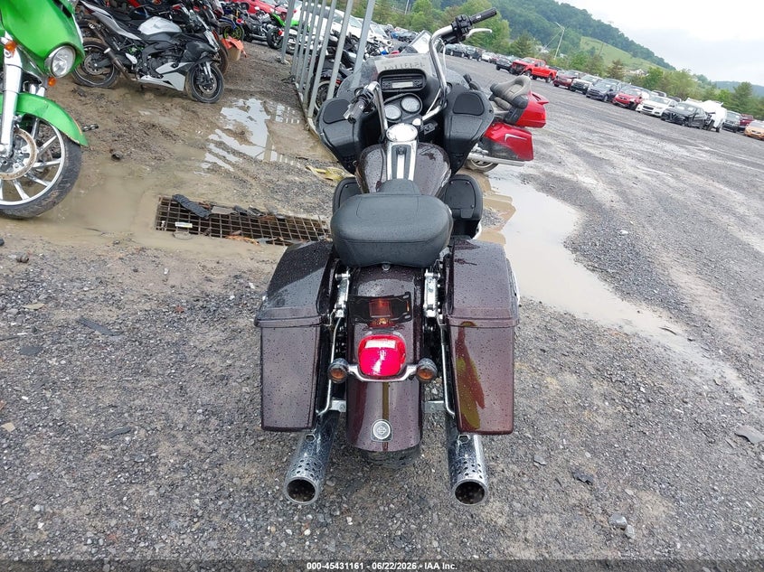 2011 Harley-Davidson Fltru VIN: 1HD1KGM18BB638335 Lot: 45431161