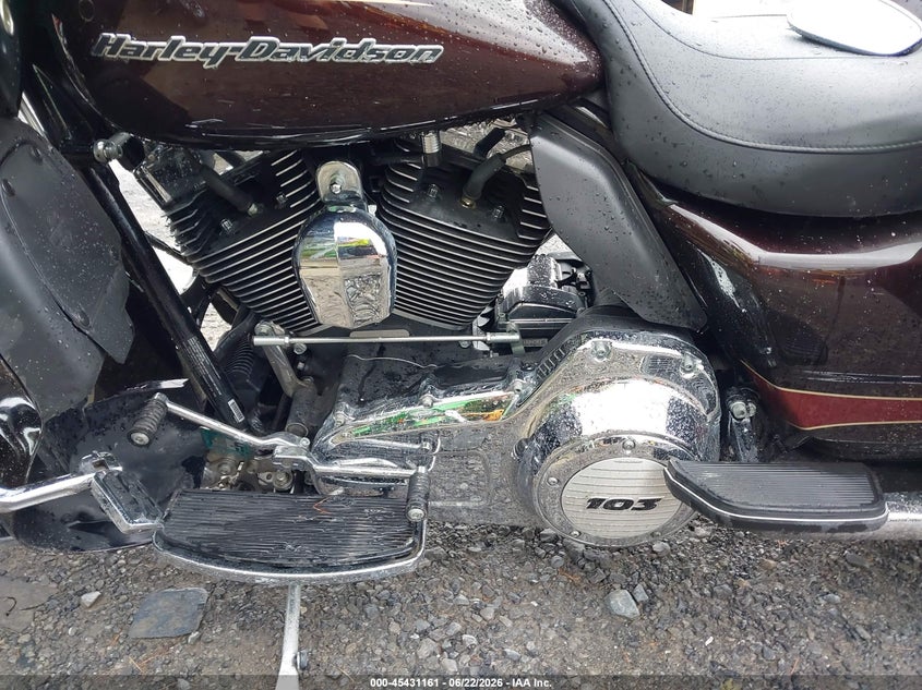 2011 Harley-Davidson Fltru VIN: 1HD1KGM18BB638335 Lot: 45431161