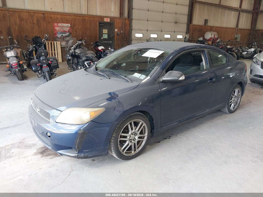 2005 Scion tC, Normal Wear & Tear, IAAI, VIN JTKDE177250055514 — photo 2