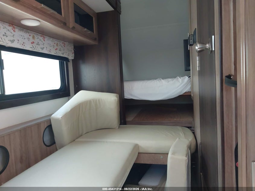2018 JAYCO HUMMINGBIRD 17RK auction photo 8