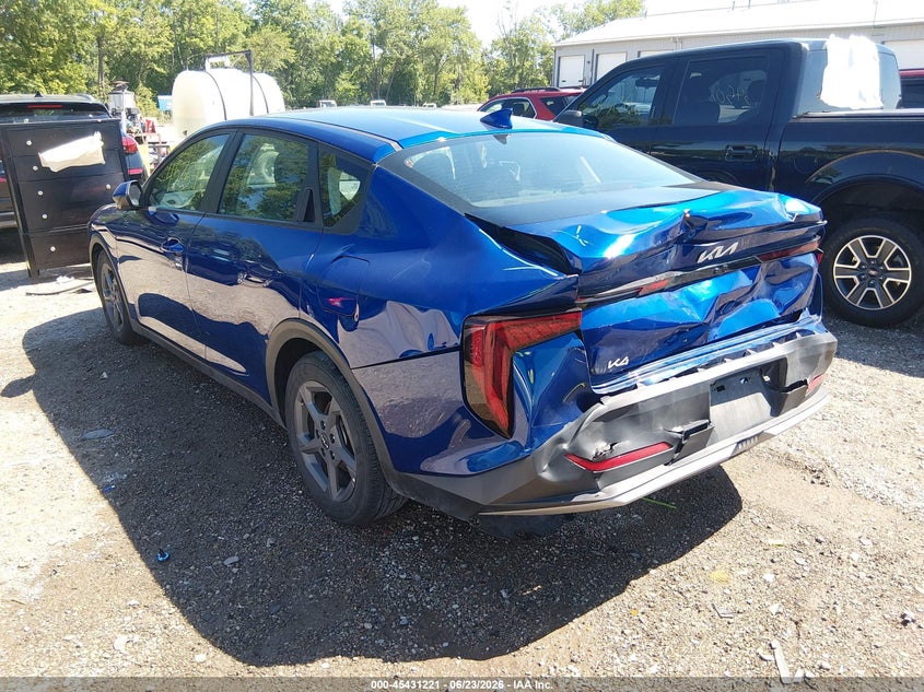 Vin: 3kpft4de6se029205, lot: 45929321, kia k4 lxs 20253