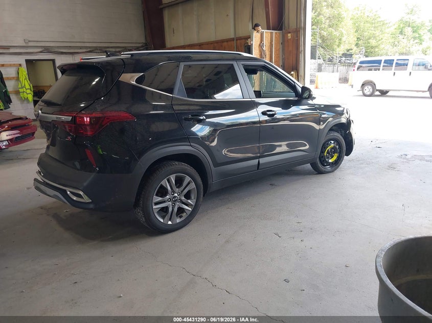 2021 KIA SELTOS auction photo 4