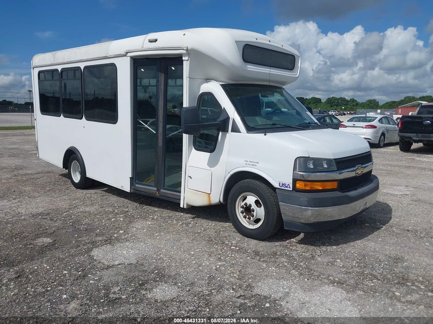 2019 CHEVROLET EXPRESS CUTAWAY 4500 auction photo 1