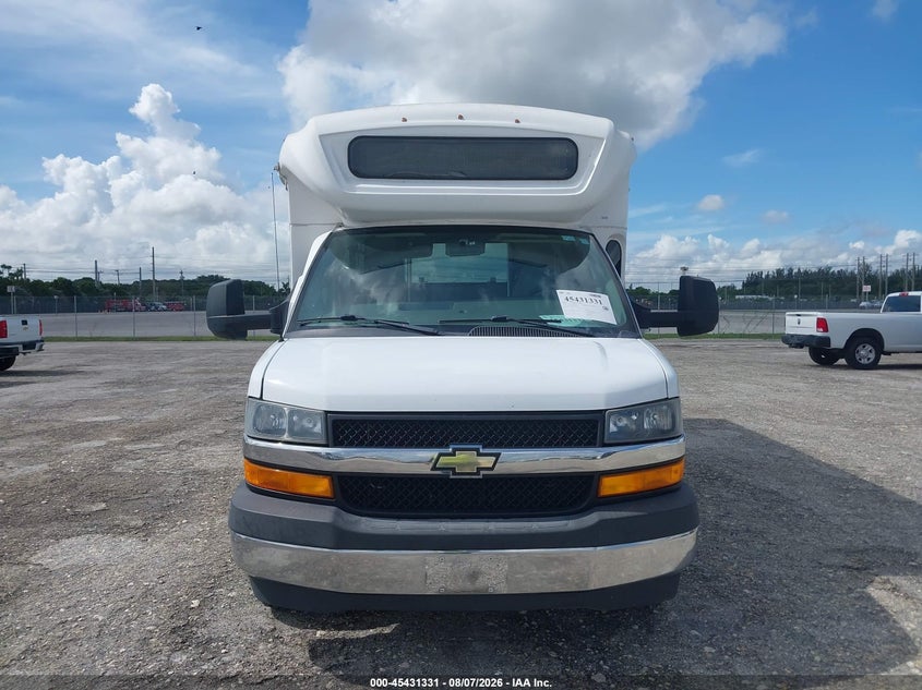 2019 CHEVROLET EXPRESS CUTAWAY 4500 auction photo 6