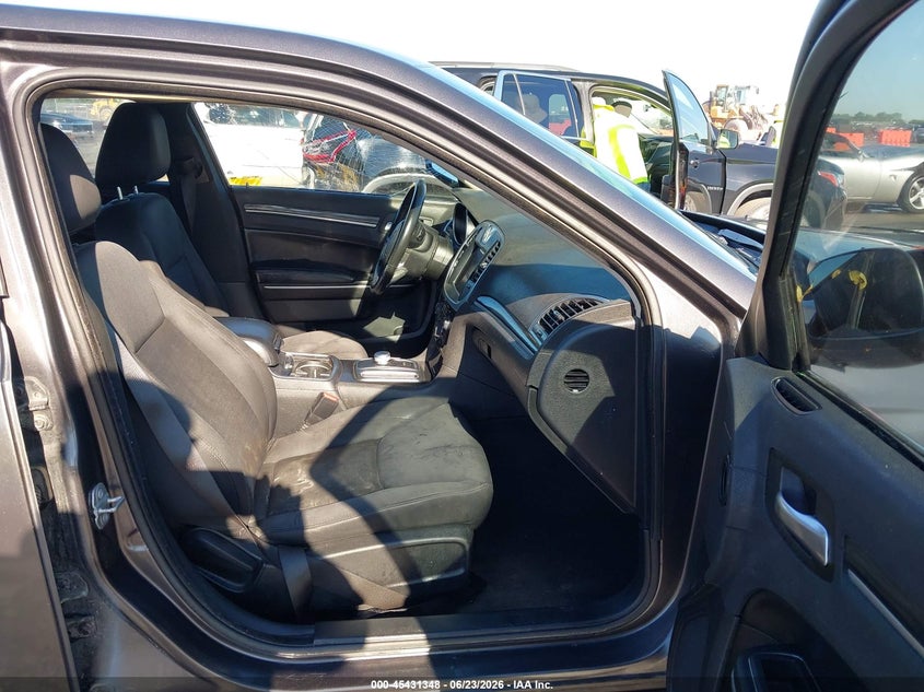 2020 CHRYSLER 300 SEDAN 3.6L V-6 DOHC, VVT, 292HP