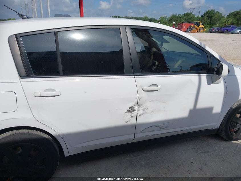 2009 NISSAN VERSA auction photo 6