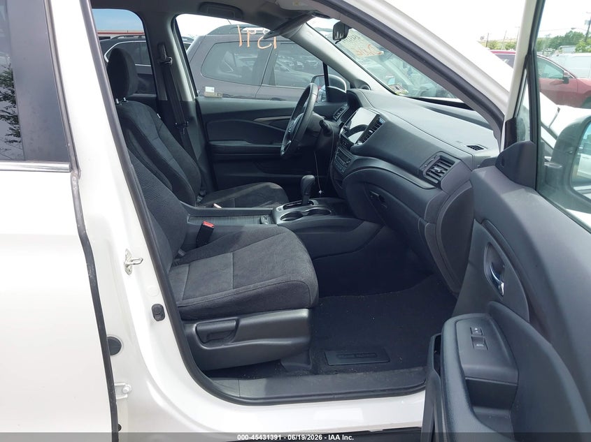 2019 HONDA PILOT auction photo 5