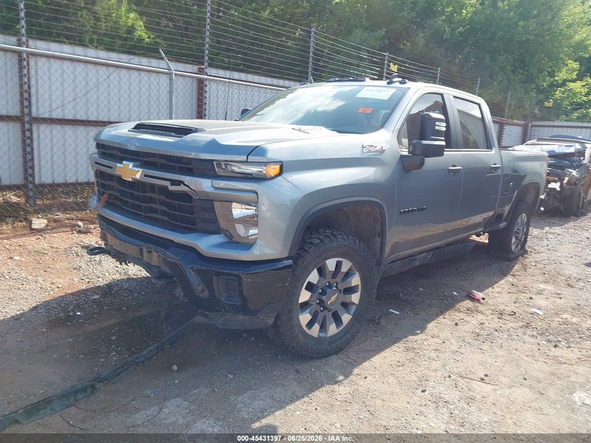 2024 CHEVROLET SILVERADO 2500HD auction photo 2